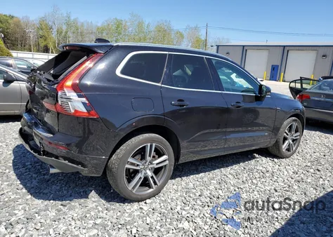 2018 Volvo Xc60 T6 Momentum z USA, uszkodzony, nr VIN YV4A22RK9J1034154